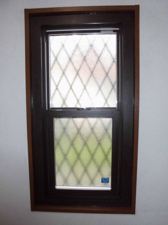 １ＤＡＹリフォーム　暖か窓　APW330（樹脂窓）片上下窓